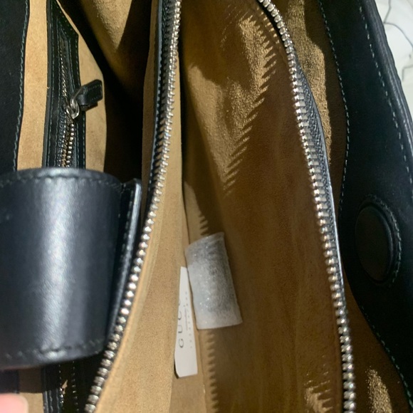 Gucci Convertible Gusset Tote
Arabesque GG Coated Canvas... - Picture 2 of 12